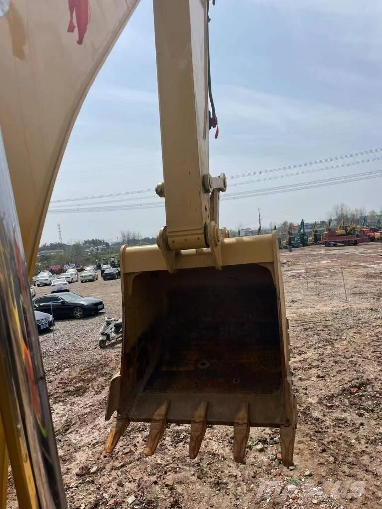 CAT 320D Εκσκαφείς με ερπύστριες