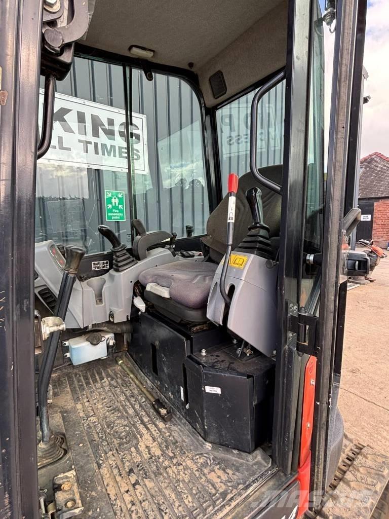 Kubota U 27 Εκσκαφάκι (διαβολάκι) < 7t