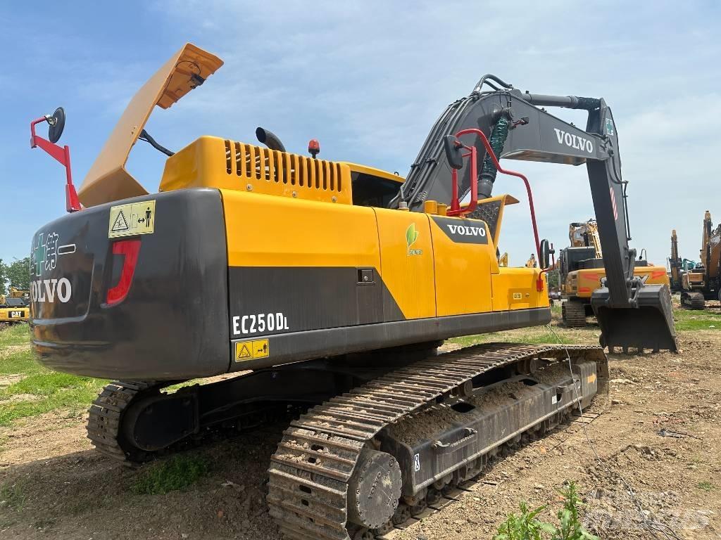 Volvo EC250D Εκσκαφείς με ερπύστριες
