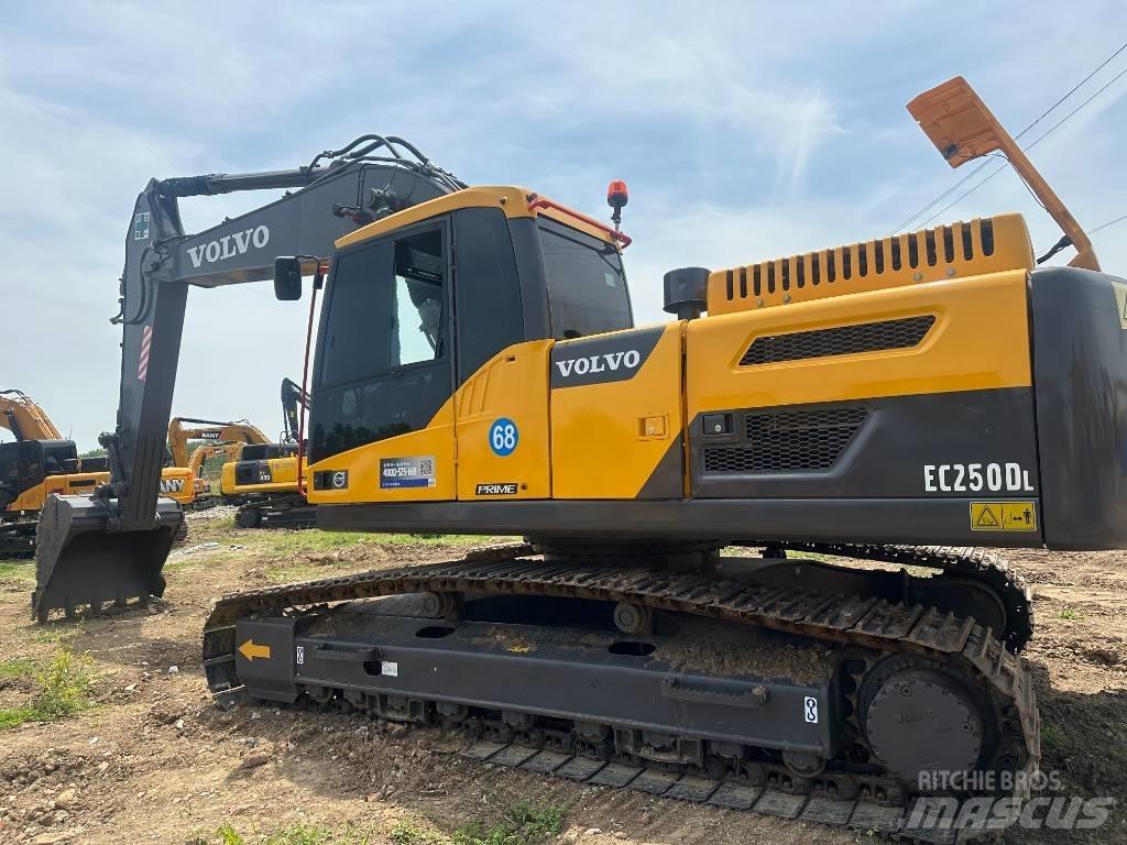 Volvo EC250D Εκσκαφείς με ερπύστριες