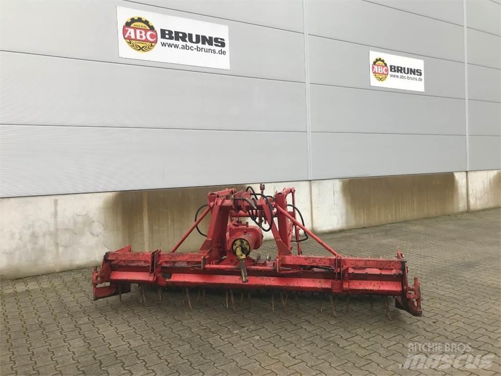 Krone KES 121-3000 Σβολοκόπτες και περιστροφικά άροτρα