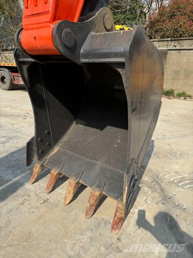 Doosan DX 225 LC Εκσκαφείς με ερπύστριες