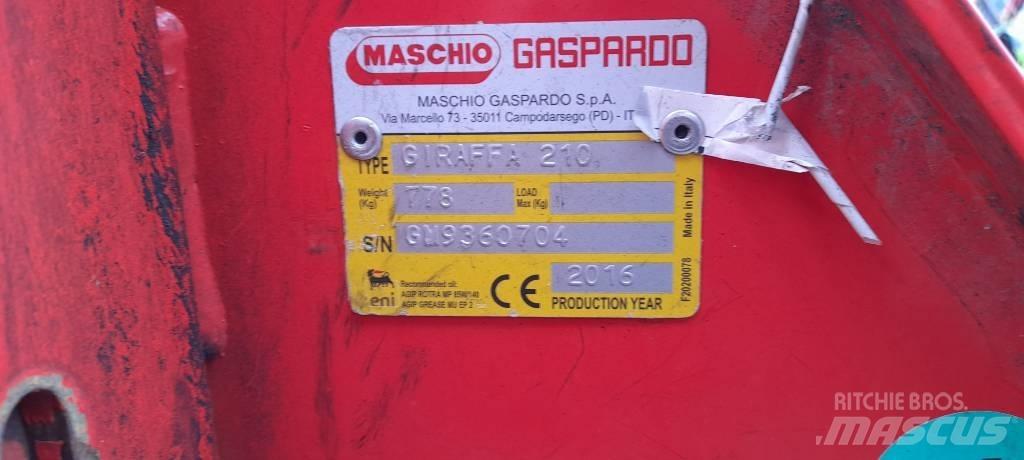 Maschio Giraffa 210 Χορτοκοπτικά και κορυφολόγοι βοσκοτόπων