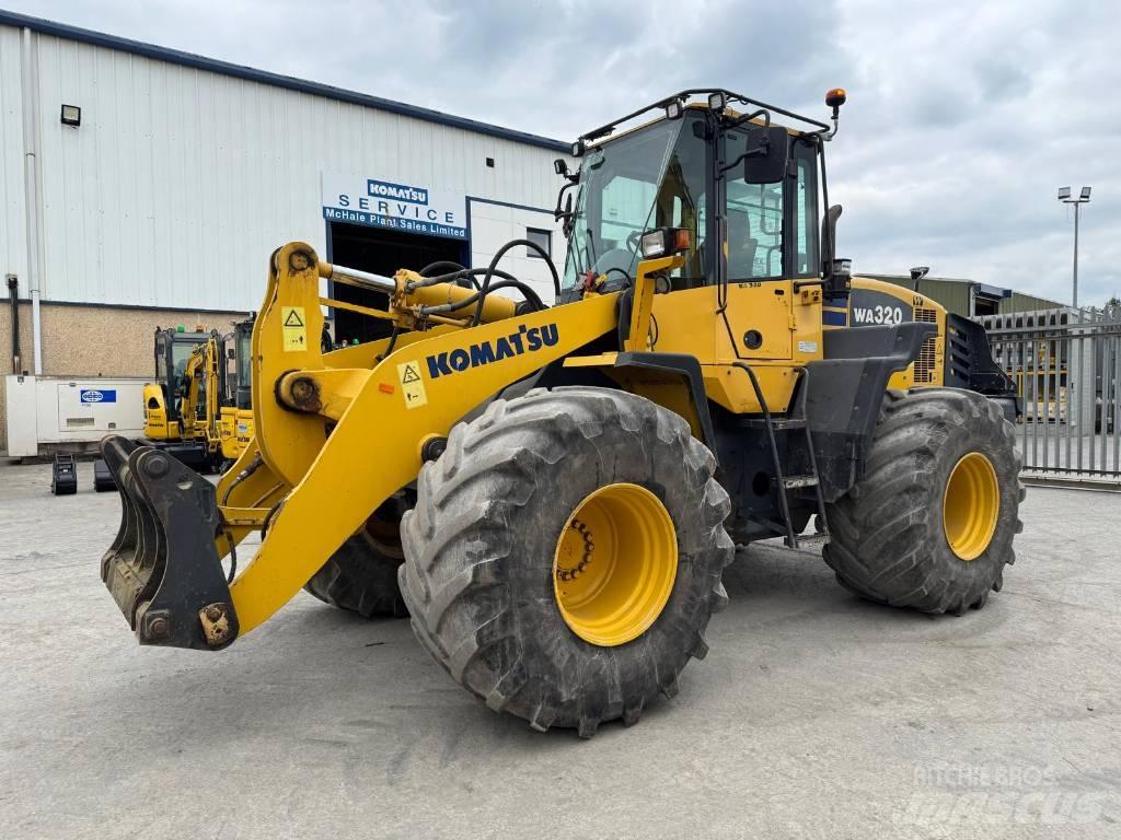 Komatsu WA320-5 Φορτωτές με λάστιχα (Τροχοφόροι)