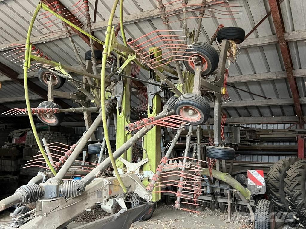 CLAAS Liner 2700 Αναμοχλευτήρες