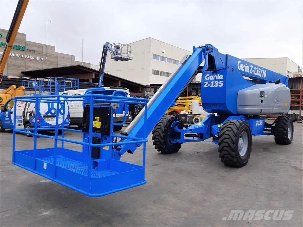 Genie Z135 70 Ανυψωτήρες με αρθρωτό βραχίονα