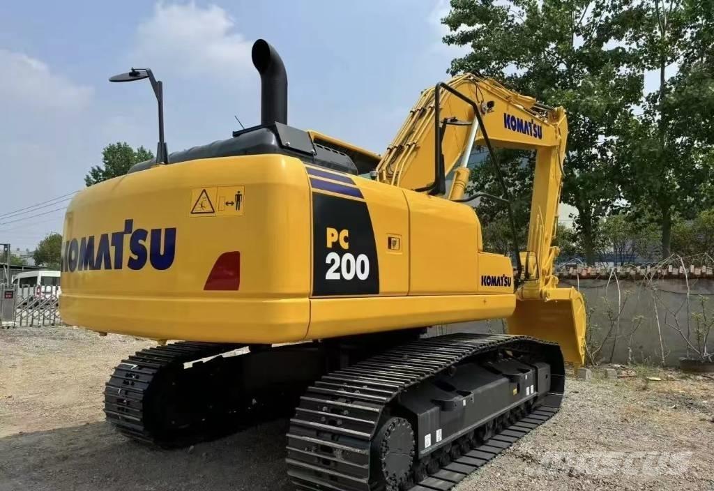 Komatsu PC 200-8 Εκσκαφείς με ερπύστριες