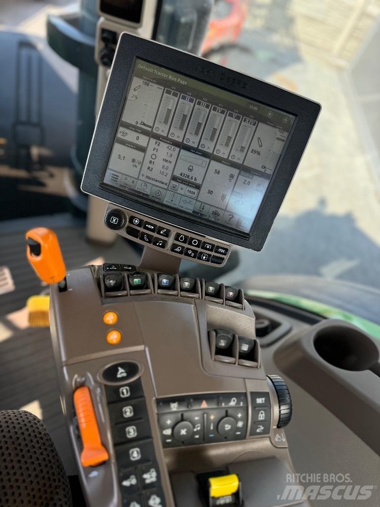 John Deere 8400 R Τρακτέρ