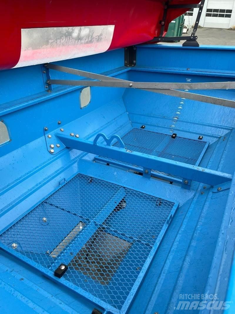 Lemken Tauri 12 Διαστρωτήρες ανοργάνων