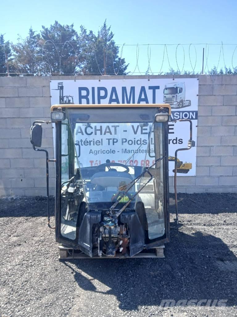 CAT 906 Καμπίνες και εσωτερικό