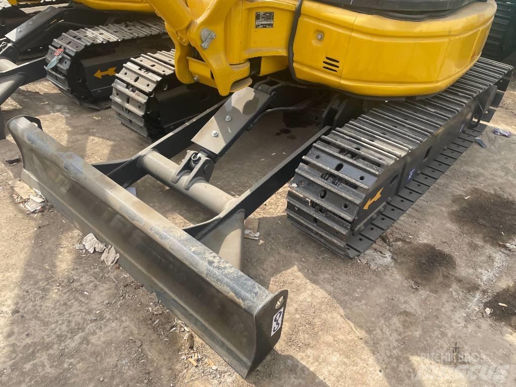 Komatsu PC 30 Εκσκαφάκι (διαβολάκι) < 7t