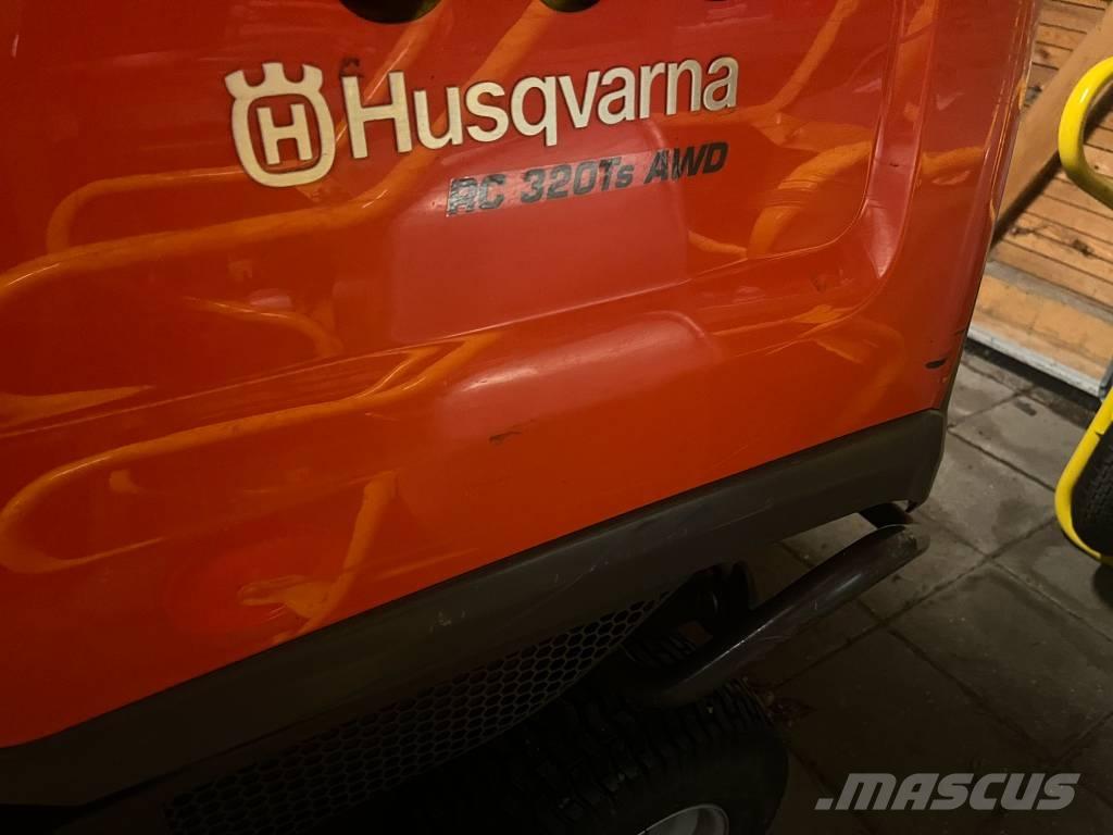 Husqvarna RC320Ts Χορτοκοπτικά με καθιστό χειριστή