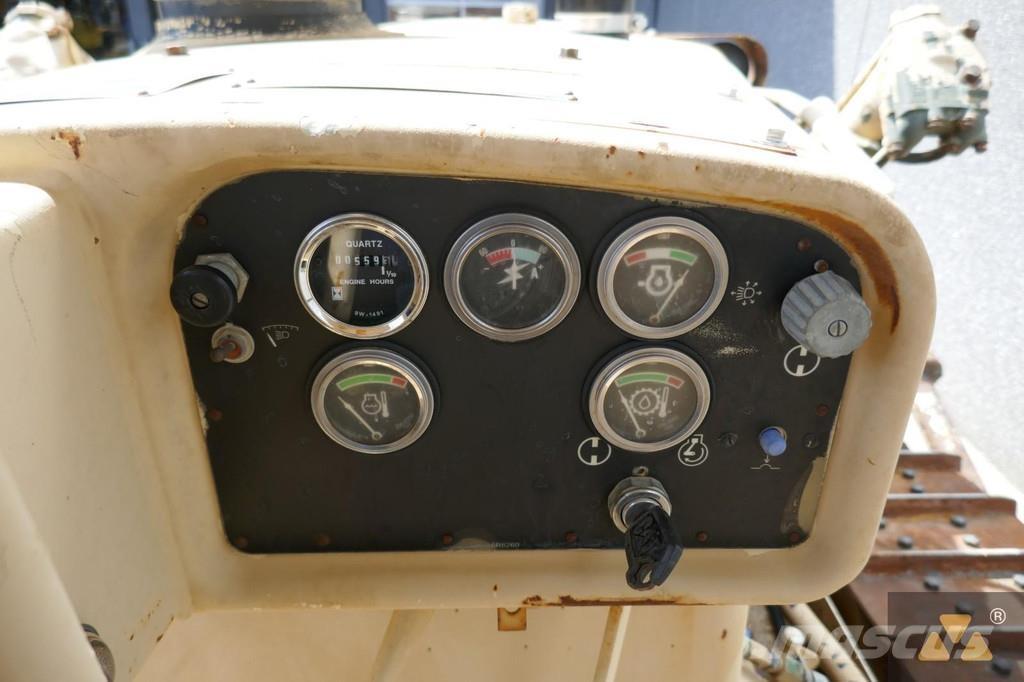 CAT D7G Ex-army Μπουλντόζες με ερπύστριες