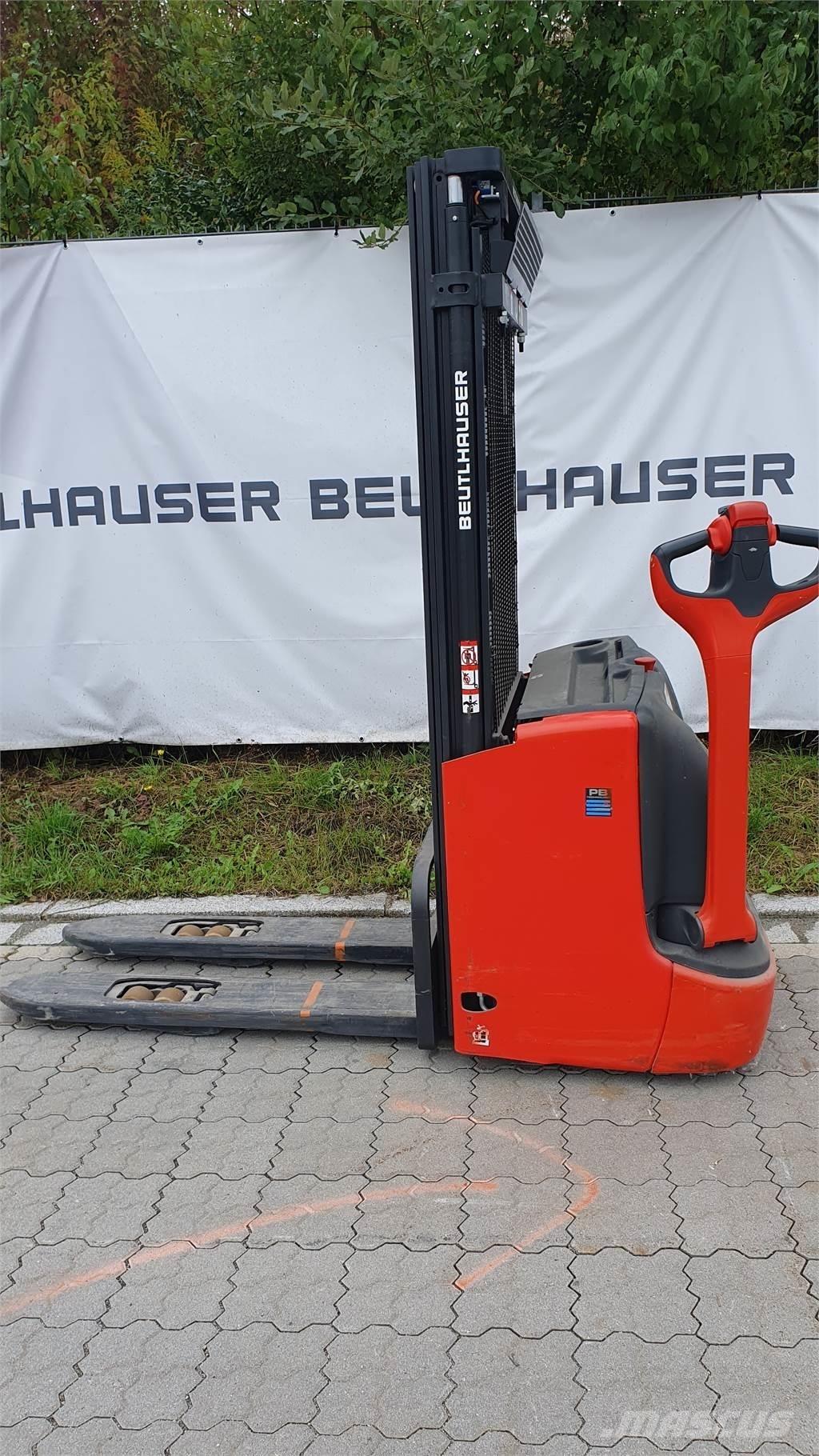 Linde L12i Παλετοφόρα πεζού χειριστή με ιστό
