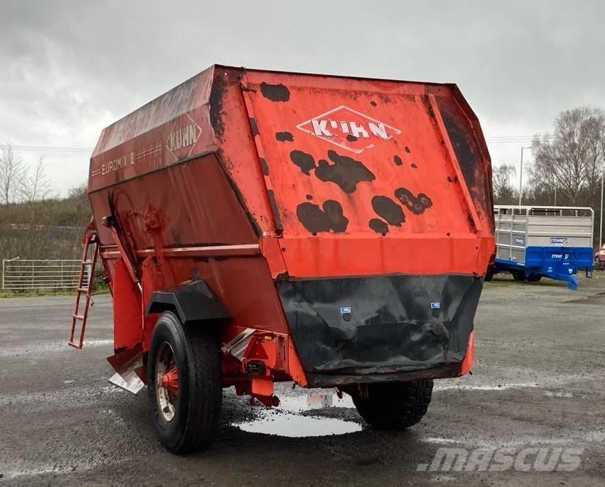 Kuhn EuroMix II 1460 Τροφοδότες μειγμάτων
