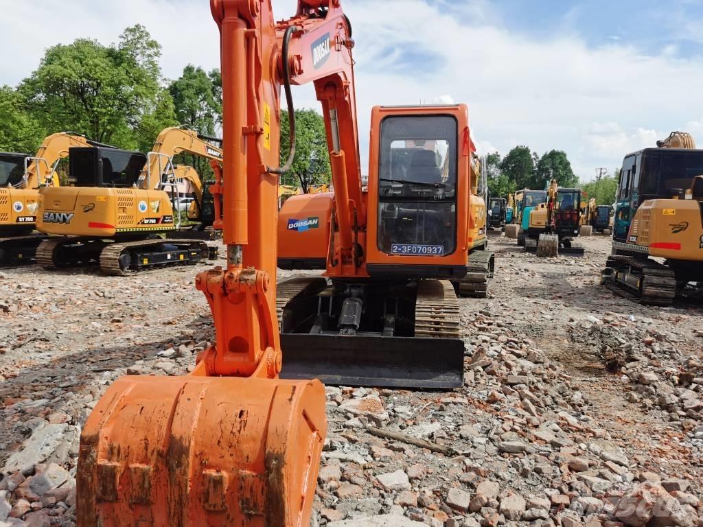 Doosan DX75 Μίνι εκσκαφείς 7t - 12t