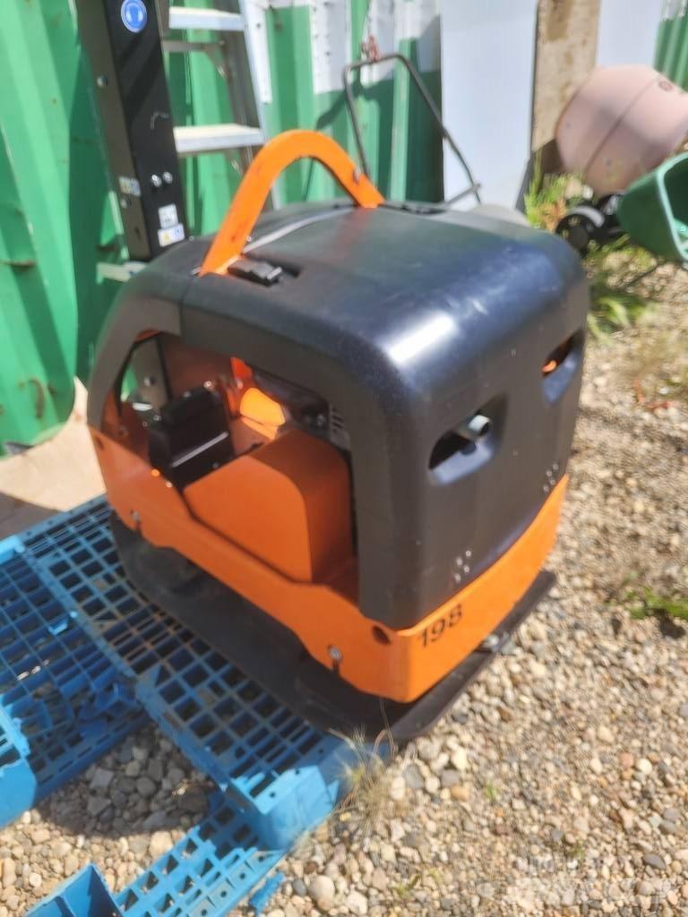 Atlas Copco RP400 Ρυμουλκούμενοι οδοστρωτήρες με δόνηση