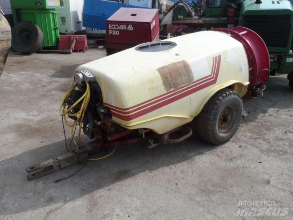 Hardi 1000 Ρυμουλκούμενα ψεκαστικά