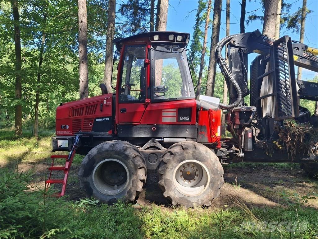 Komatsu 845 Μεταφορείς ξυλείας