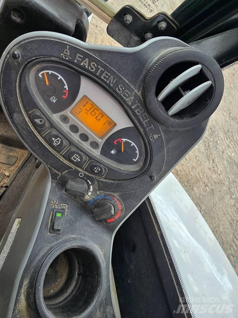 Bobcat E35 Εκσκαφάκι (διαβολάκι) < 7t