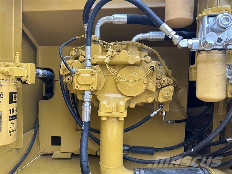 CAT 326D Εκσκαφείς με ερπύστριες