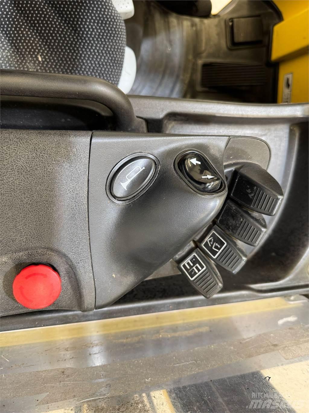 Hyster R1 6 Ανυψωτικά στενών δρόμων