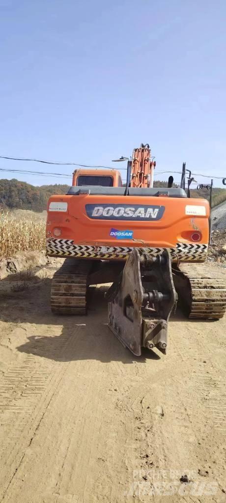 Doosan DX 225LC Εκσκαφείς με ερπύστριες