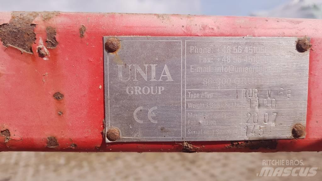 Unia TUR V6 Συμβατικά άροτρα