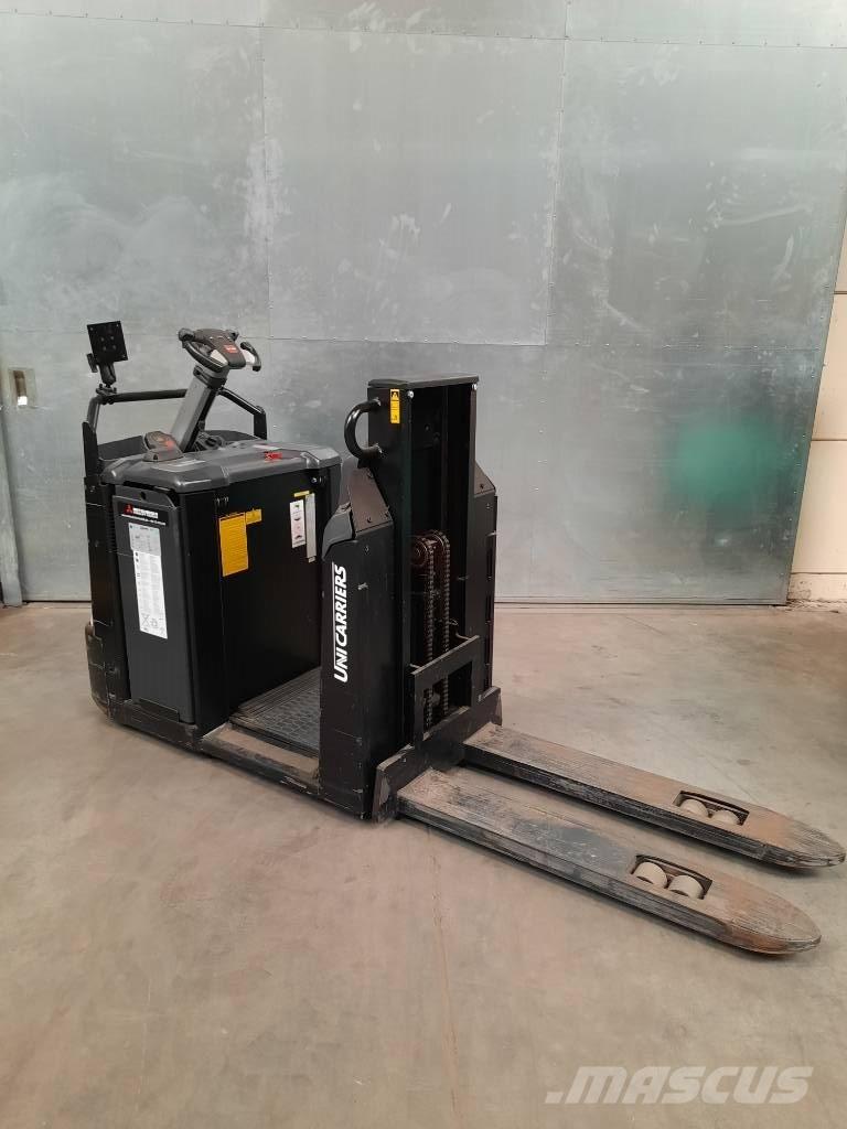 UniCarriers OEP120 Περονοφόρο ανυψωτικό συλλογής παραγγελιών μικρού ύψους