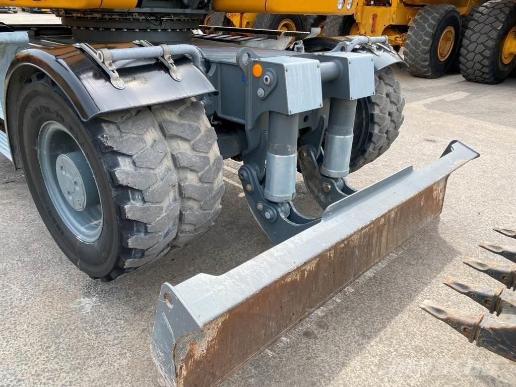 Liebherr A914 NVT Εκσκαφείς με τροχούς - λάστιχα