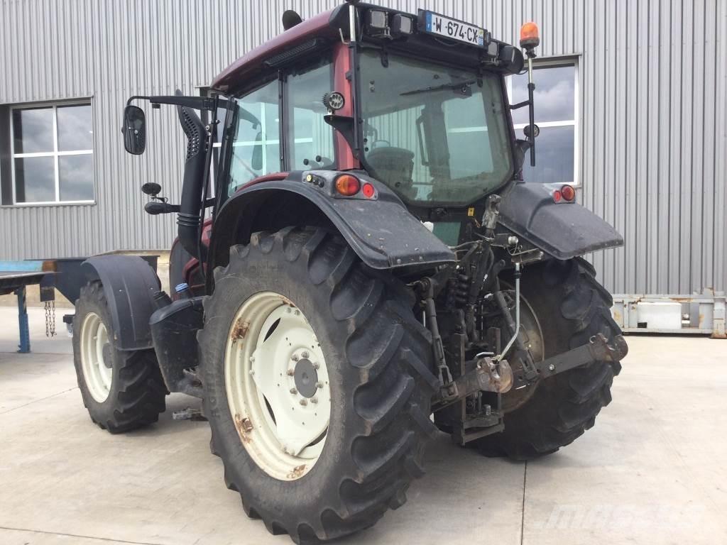 Valtra N123 Τρακτέρ
