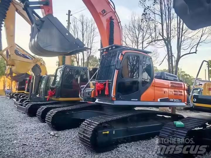 Doosan DH300 Εκσκαφείς με ερπύστριες