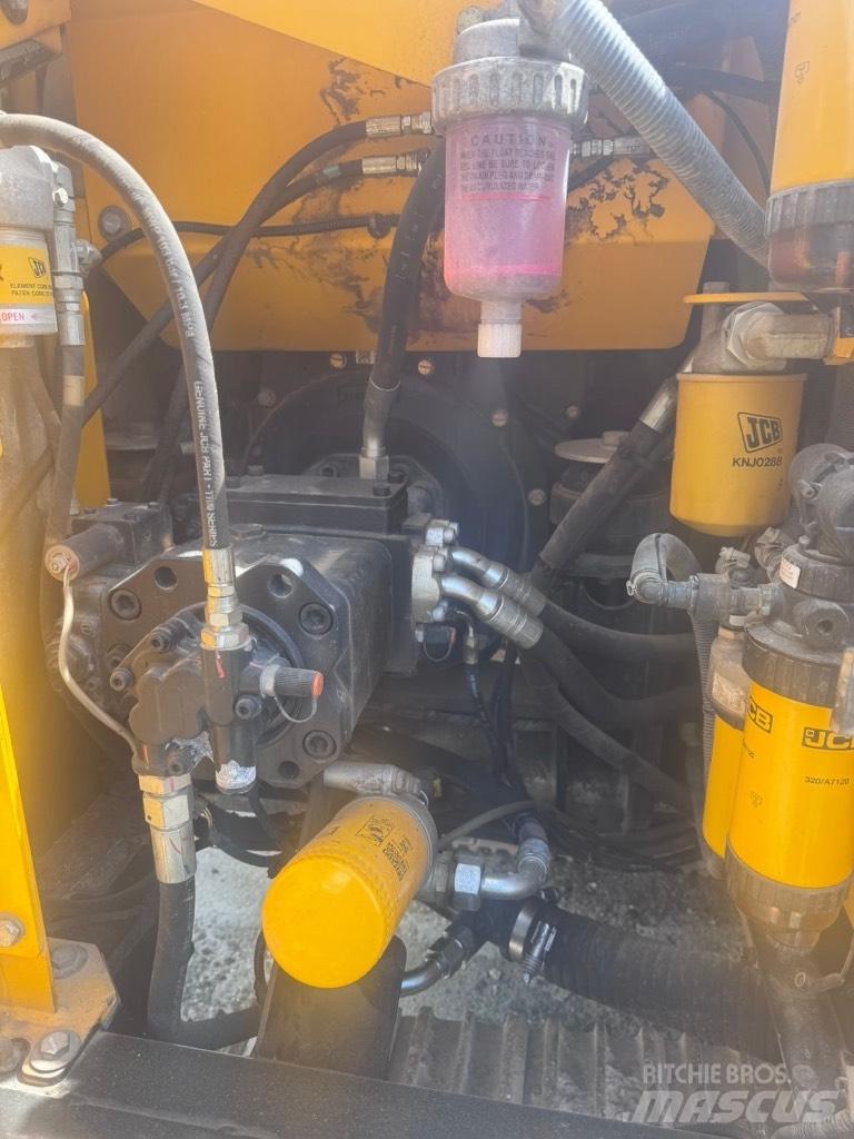 JCB JS 131 LC Εκσκαφείς με ερπύστριες