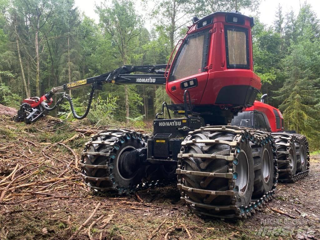Komatsu 931 XC Θεριζοαλωνιστικές μηχανές