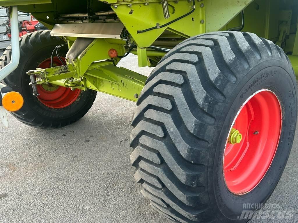 CLAAS Mega 202 Θεριζοαλωνιστικές μηχανές