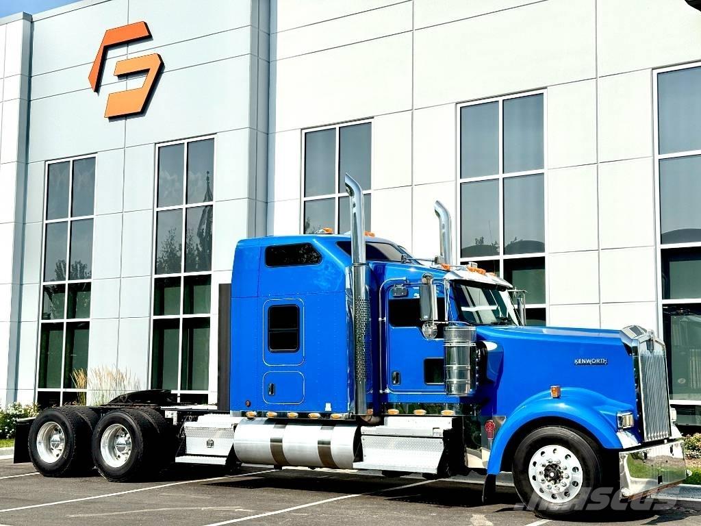 Kenworth W 900 Τράκτορες