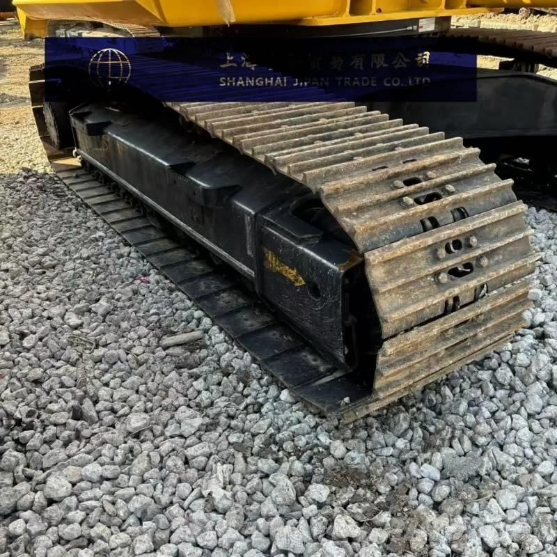 Komatsu PC 200 Εκσκαφείς με ερπύστριες