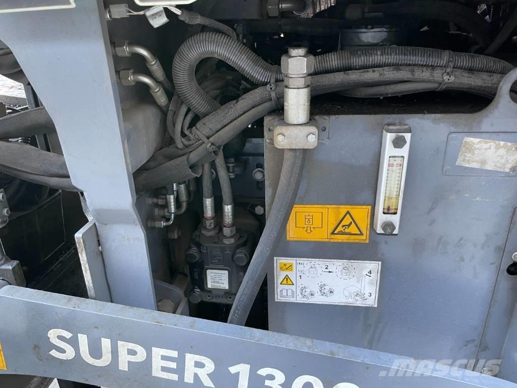 Vögele SUPER 1300-3I Επίστρωση ασφάλτου