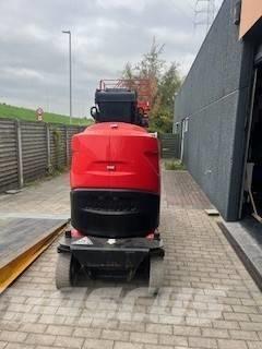 Manitou 100 VJR Ανυψωτήρες με κατακόρυφους πυλώνες