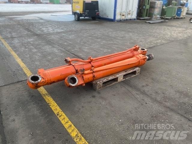 Fiat-Hitachi FH 450 Υδραυλικά