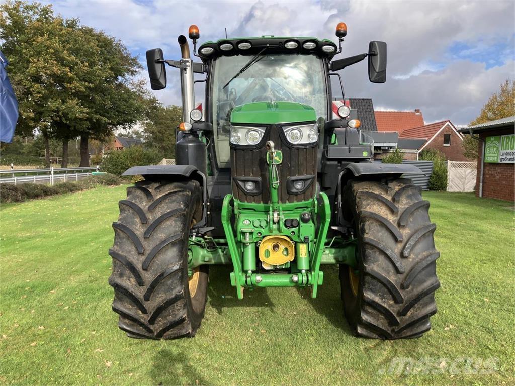 John Deere 6215R Τρακτέρ