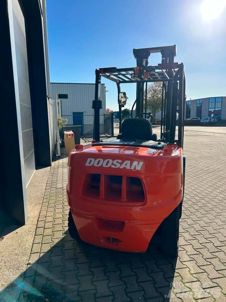 Doosan D50C-5 Πετρελαιοκίνητα Κλαρκ