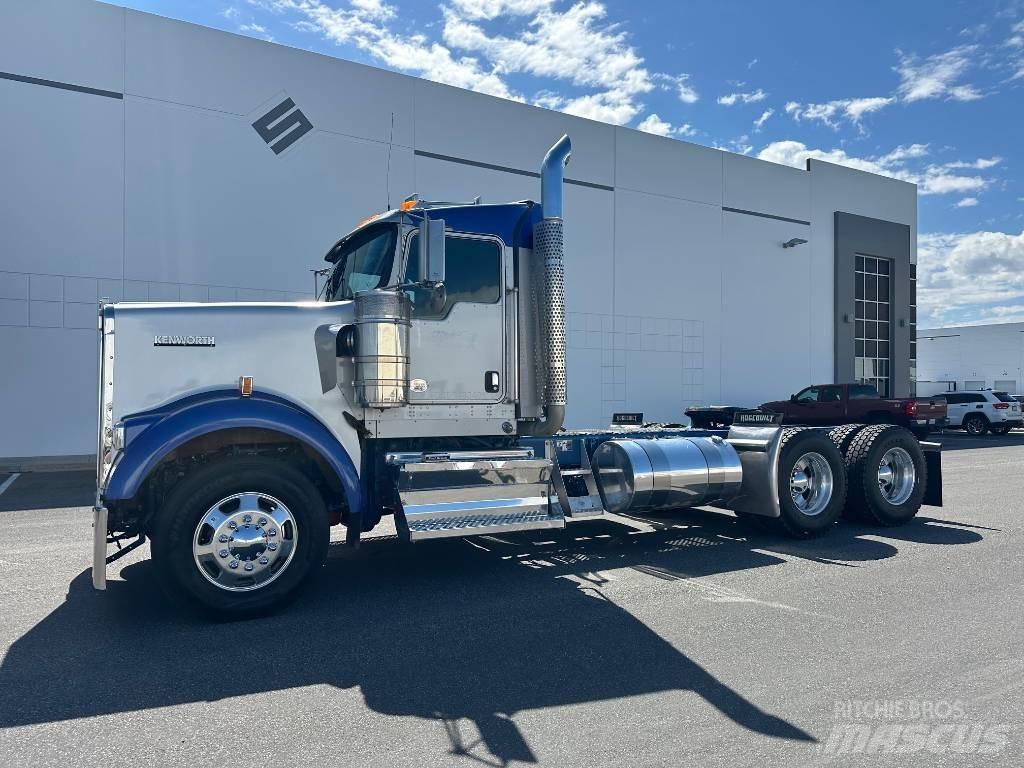 Kenworth W 900 Τράκτορες