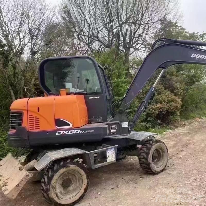 Doosan dx60w Εκσκαφείς με τροχούς - λάστιχα