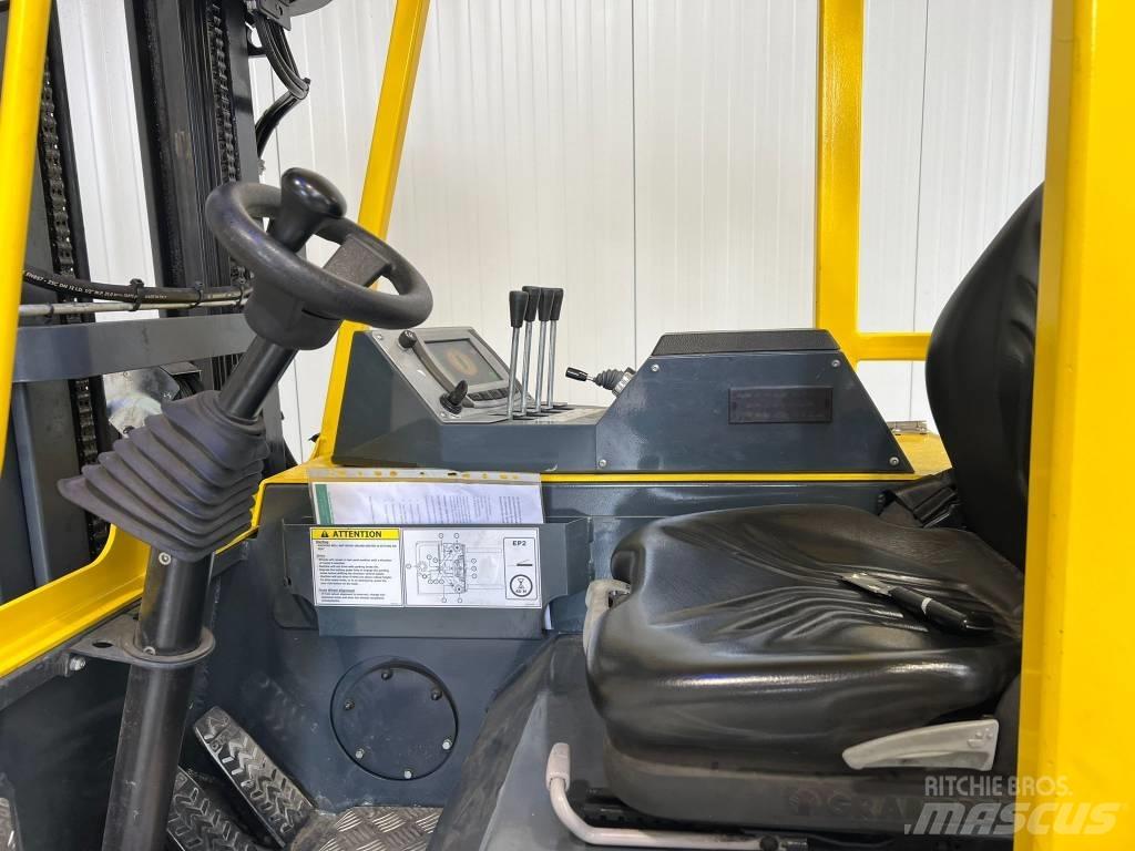 Combilift CBE3000 Ανυψωτικά στενών δρόμων 4 κατευθύνσεων
