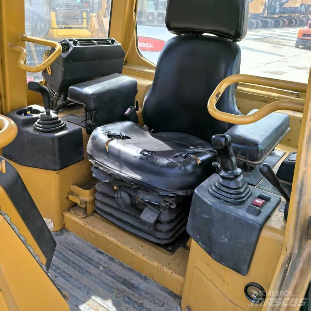 CAT D 5 G LGP Μπουλντόζες με ερπύστριες