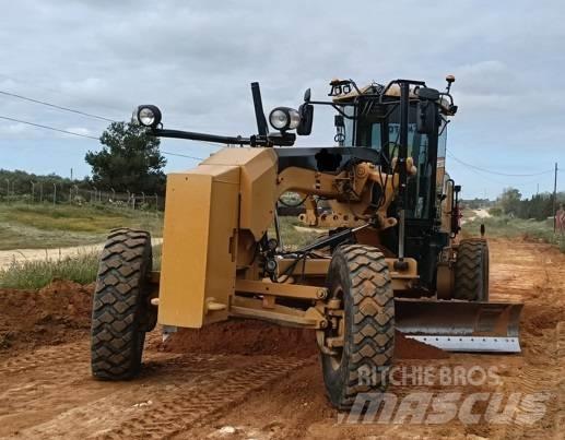 CAT 140 M Γκρέιντερς