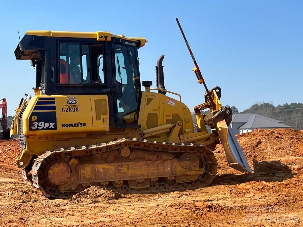 Komatsu D39px-24 Μπουλντόζες με ερπύστριες