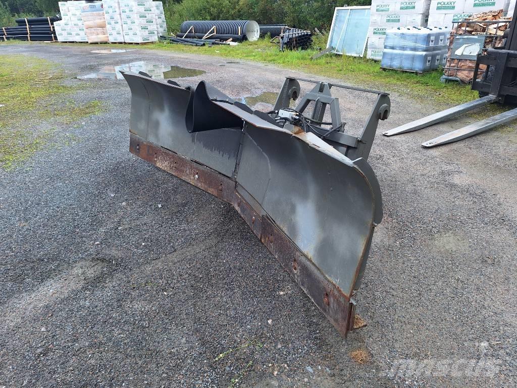  Uni-Vag 240 Εκχιονιστήρες και χιονοδιώχτες