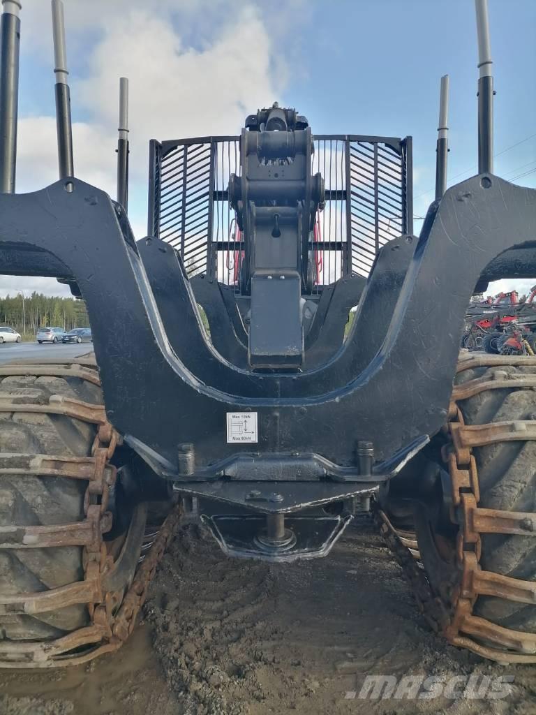 Komatsu 875 Μεταφορείς ξυλείας